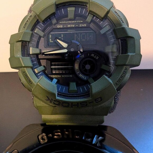 CASIO G-SCHOCK 5522 GA-700UC WATCH - Picture 6 of 6